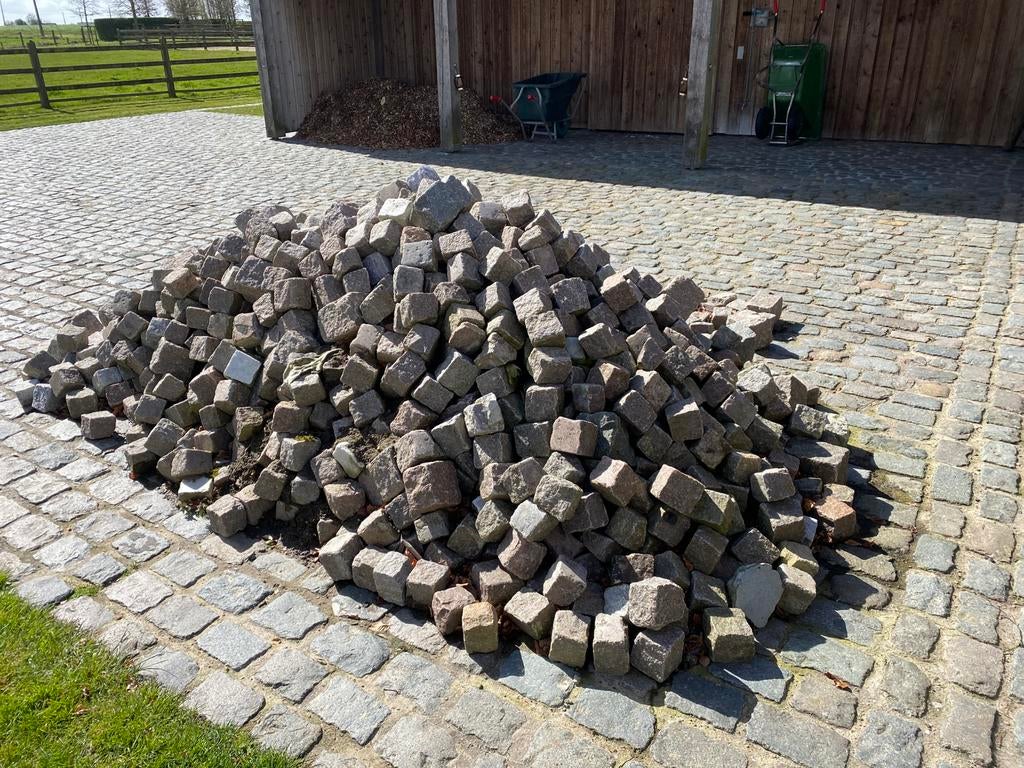 Zweedse graniet, Tuin en Terras, Ophalen, Zo goed als nieuw