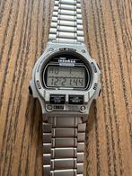 Montre Timex Ironman Triathlon femme Indiglo années 90, Montre-bracelet, Autres marques, Enlèvement ou Envoi, Acier