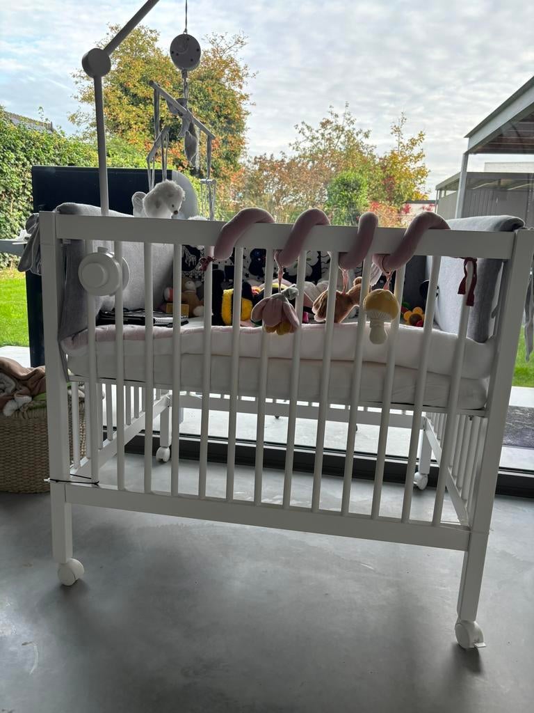 Childhome park wit met wieltjes + matras 98x78x82, Kinderen en Baby's, Babyparken, Ophalen, Wieltjes