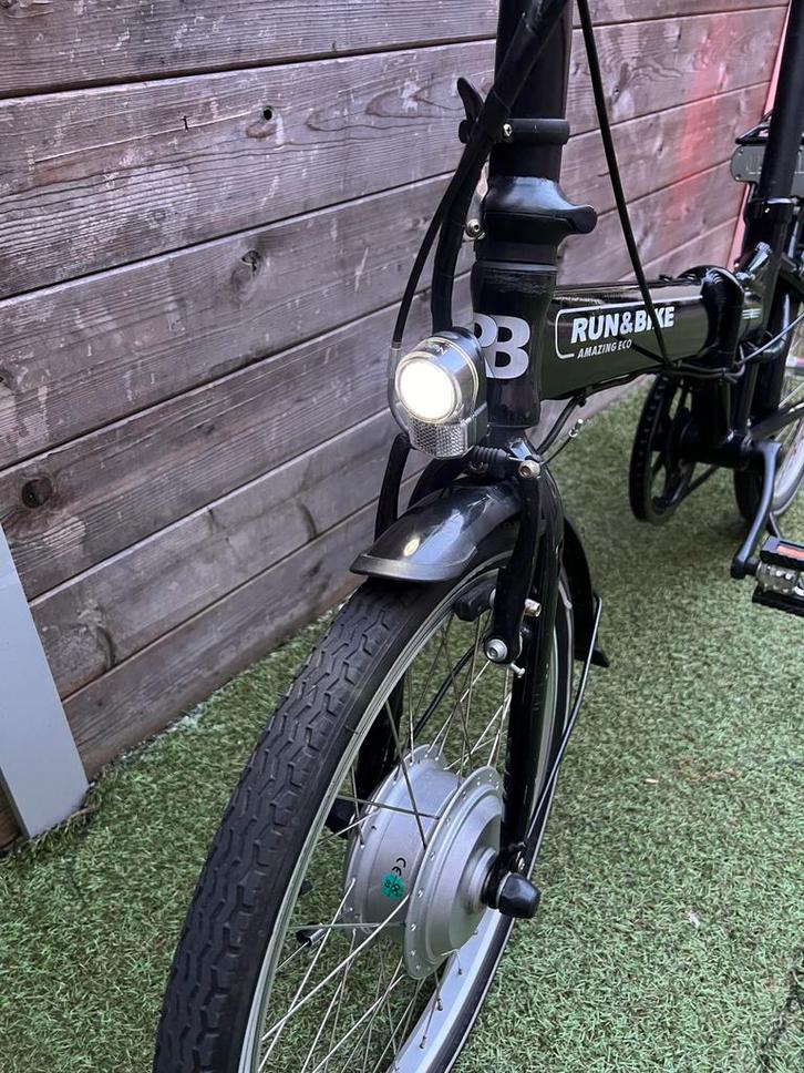Elektrische plooifiets Run & Bike, Vélos & Vélomoteurs, Vélos électriques, Comme neuf, Autres marques, 50 km par batterie ou plus