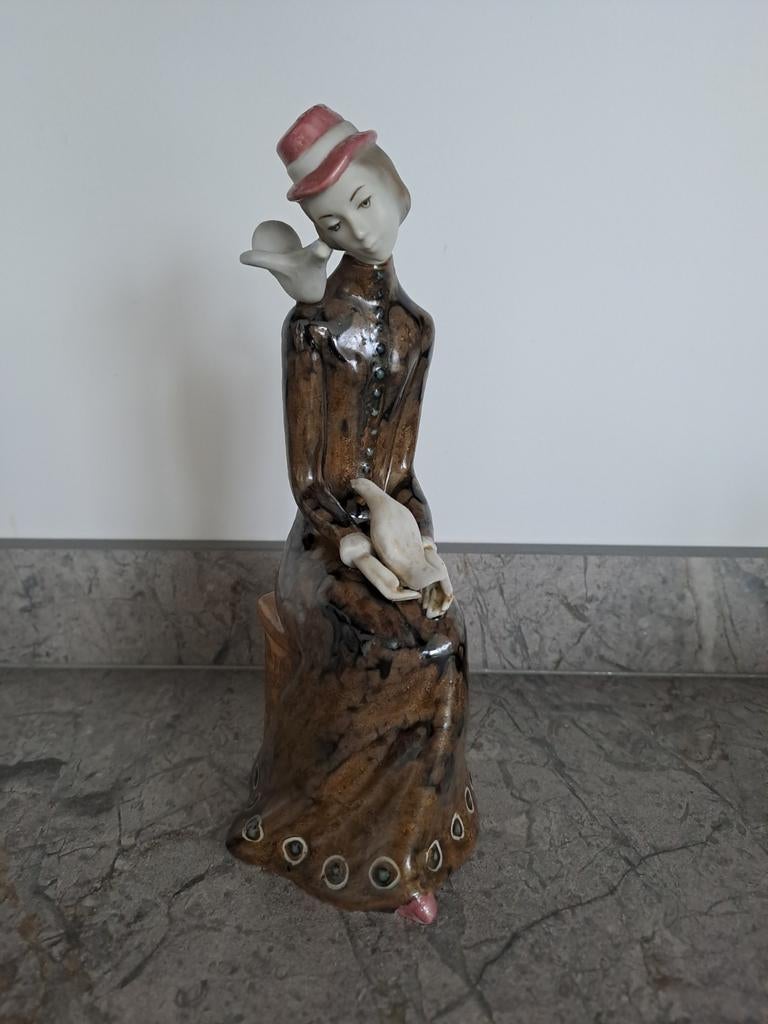 keramieken beeldje, Ophalen, Zo goed als nieuw, Mens