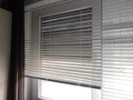 Te koop: lamellen, Maison & Meubles, Ameublement | Rideaux & Stores à lamelles, Enlèvement, Comme neuf, Blanc
