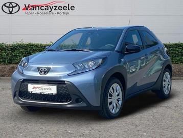 Toyota Aygo X play+cam+DAB+applecarplay&andr  beschikbaar voor biedingen