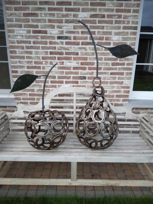 tuinbeeld & 2 kunstwerken & hoefijzer peer + hoefijzer appel, Tuin en Terras, Tuinbeelden, Nieuw, Abstract beeld, Metaal, Ophalen