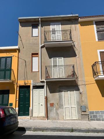 Sicile, maison de 88m2 à 30min de la mer disponible aux enchères