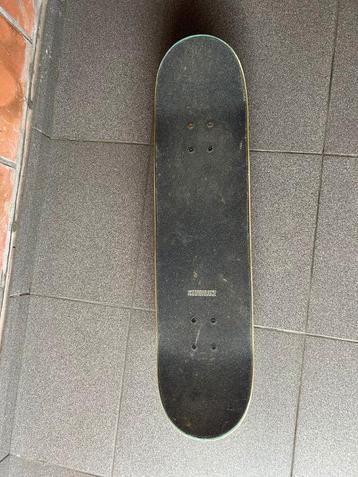 Skateboard  beschikbaar voor biedingen