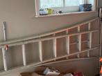 Uitschuifbare ladder 9m+, Doe-het-zelf en Bouw, Ladders en Trappen, Ophalen, Zo goed als nieuw, Ladder