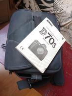 Nikon D70s te koop, is stuk, mooie tas en accessoires, Enlèvement ou Envoi, Ne fonctionne pas