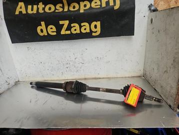 Aandrijfas rechts-voor van een Ford Focus beschikbaar voor biedingen
