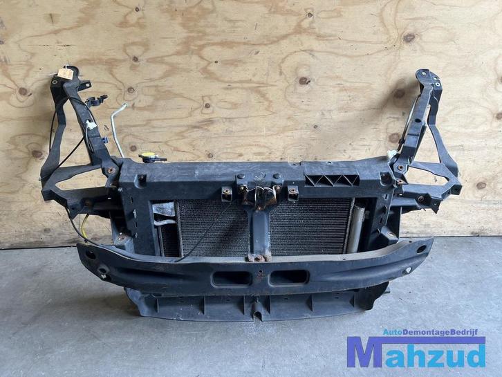 MITSUBISHI COLT 6 1.3 voorfront front koelerset 2004-2012, Auto-onderdelen, Carrosserie, Bumper, Mitsubishi, Gebruikt, Ophalen
