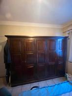 koloniale kleerkast met bijhorende nachttafeltjes, Ophalen, Met deur(en), Gebruikt, 200 cm of meer