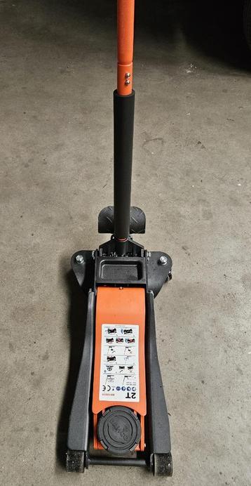 BACHO BH12000 rolkrik extra laag 2t nieuw nooit gebruikt  beschikbaar voor biedingen