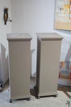 Twee houten zuilen, in mdf.., Ophalen