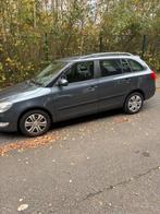 Skoda fabia 1.2tdi diesel année 2010 avec 176.000km euo5, Auto's, Skoda, Euro 5, Stof, Zwart, 12 cilinders