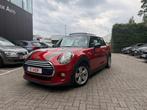 Mini Cooper Hatchback UKL-L, Leder, Handgeschakeld, 3 cilinders, 119 g/km