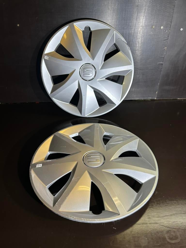 2 originele seat leon ateca arona 16" wieldoppen, Auto diversen, Wieldoppen, Gebruikt, Ophalen of Verzenden