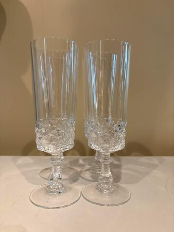 Set 4 vintage champagne flutes beschikbaar voor biedingen