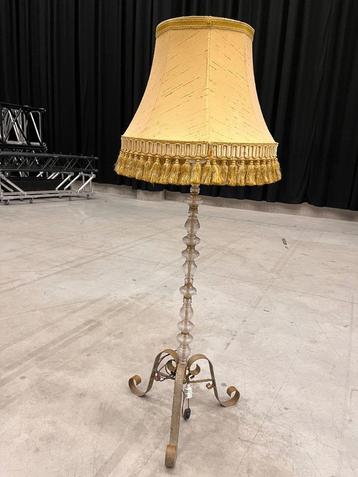 Vintage vloerlamp - nieuwe prijs  beschikbaar voor biedingen