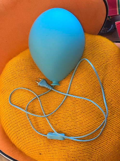 IKEA Dromminge blauwe ballon wandlamp, Huis en Inrichting, Lampen | Wandlampen, Zo goed als nieuw, Kunststof, Ophalen of Verzenden