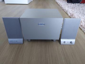 Set van 2.1 HERU FPS 96002 luidsprekers met subwoofer beschikbaar voor biedingen