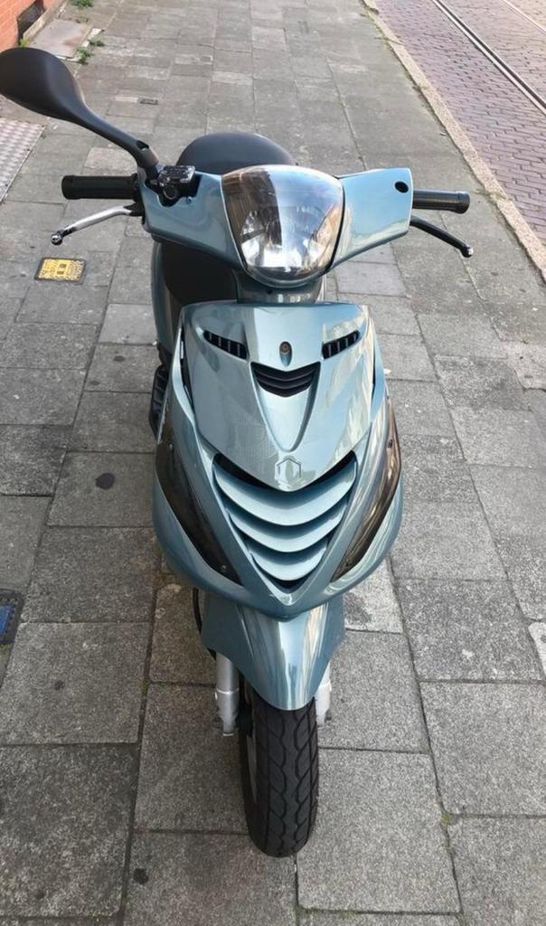 Piaggio zip a klasse ( ab knopje ), Fietsen en Brommers, Scooters | Piaggio, Gebruikt, Zip, Klasse A (25 km/u), Benzine, Ophalen