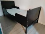 Lit pour tout-petit noir Ikea, Enlèvement, Utilisé, Sommier à lattes