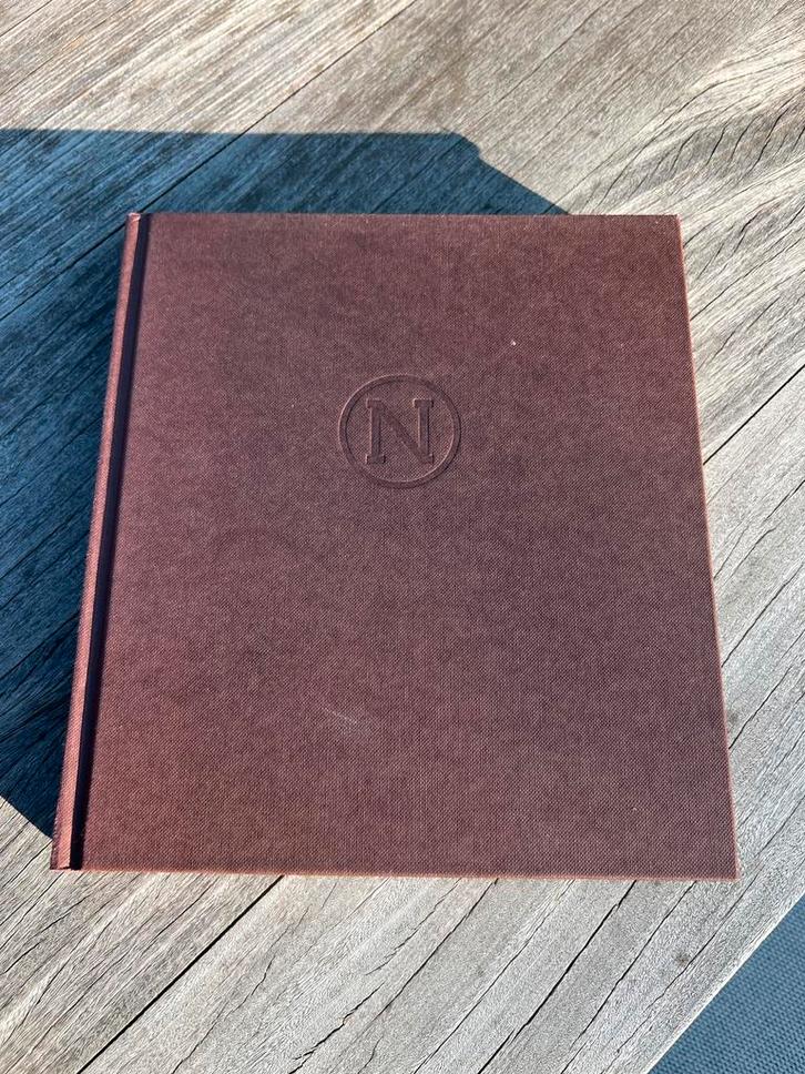 De verleiding van chocolade - Jacques Mercier - Neuhaus, Livres, Livres de cuisine, Neuf, Gâteau, Tarte, Pâtisserie et Desserts