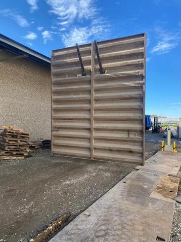 Poort beschikbaar voor biedingen