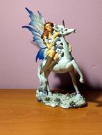 Gevleugelde elf op eenhoorn 17 cm (inclusief vleugel), Verzamelen, Beelden en Beeldjes, Ophalen, Zo goed als nieuw, Fantasy