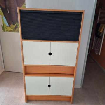 Roldeur kast ikea beschikbaar voor biedingen