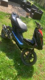 Aerox 70cc met papieren, Fietsen en Brommers, Ophalen, Zo goed als nieuw, Aerox