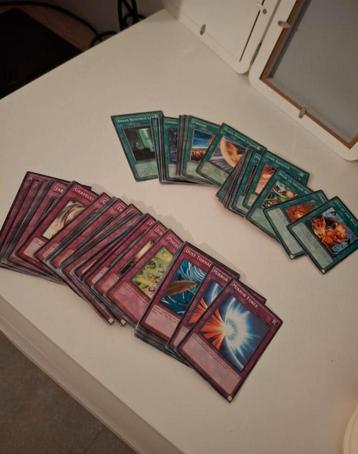 Lot de cartes Yu-gi-Oh
1155 cartes en très bon état beschikbaar voor biedingen