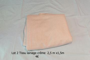 5 lots de tissus de confection  beschikbaar voor biedingen
