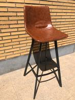 Barkruk lederlook spartacus, Ophalen