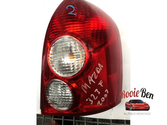 Achterlicht rechts van een Mazda 323F, Auto-onderdelen, Verlichting, Mazda, Gebruikt, 3 maanden garantie, Ophalen of Verzenden