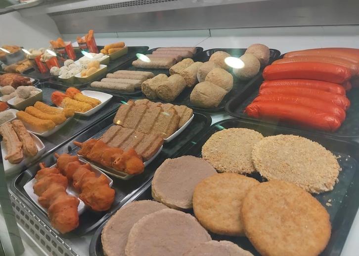 frituur overname/te koop Herentals.draait goed Weg is weg, Zakelijke goederen, Horeca | Keukenapparatuur, Overige typen, Ophalen of Verzenden