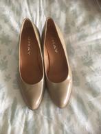 Dames lakleren pumps, Kleding | Dames, Schoenen, Beige, Ophalen of Verzenden, Gedragen, Pumps