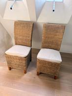 2 rotan stoelen met kussen - gratis, Huis en Inrichting, Stoelen, Ophalen, Zo goed als nieuw, Riet of Rotan