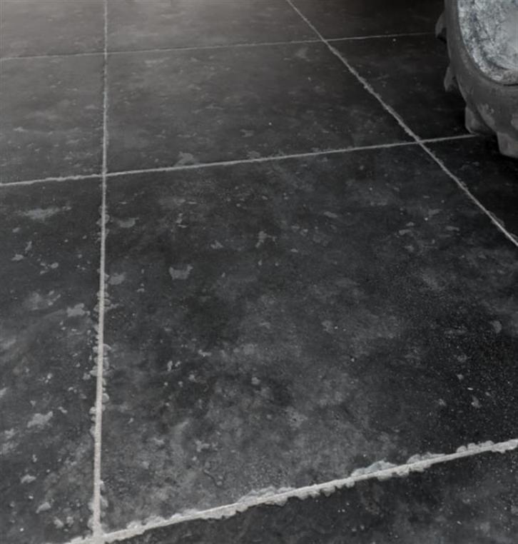 Landelijke rustieke kloostertegel 50x50 semi getrommeld, Tuin en Terras, Tegels en Klinkers, Nieuw, Overige typen, Keramiek, 10 m² of meer