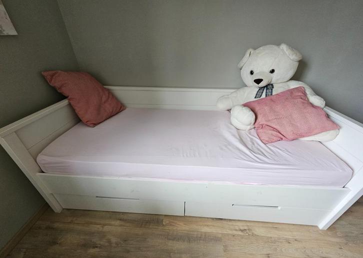 Bed kast matras nachtkastje bureau, Huis en Inrichting, Slaapkamer | Complete slaapkamers, Gebruikt, Eenpersoons, Ophalen