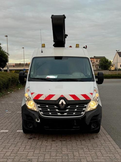 Hoogwerker, Auto's, Bestelwagens en Lichte vracht, Particulier, Renault, Diesel, Euro 5, Handgeschakeld, Ophalen