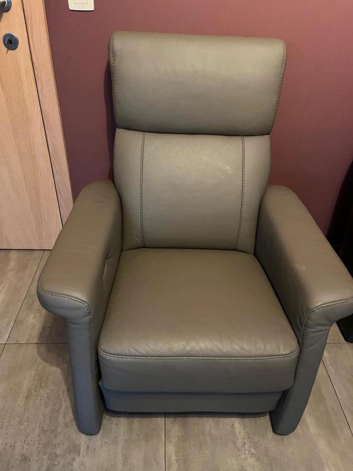 Ergonomische elektrische relax zetel met tilfunctie, Huis en Inrichting, Zetels | Zetels en Chaises Longues, Zo goed als nieuw