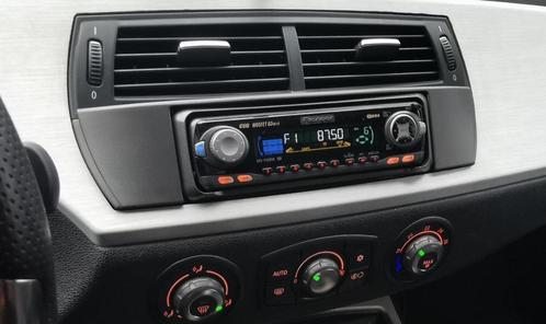 Pioneer DEH 3300R  CD autoradio Mosfet 50w x 4  RDS, Auto diversen, Autoradio's, Gebruikt, Ophalen of Verzenden