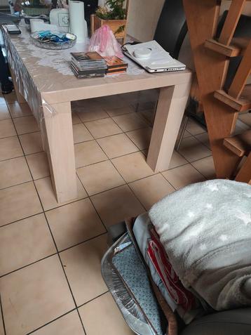 Table plus chaise