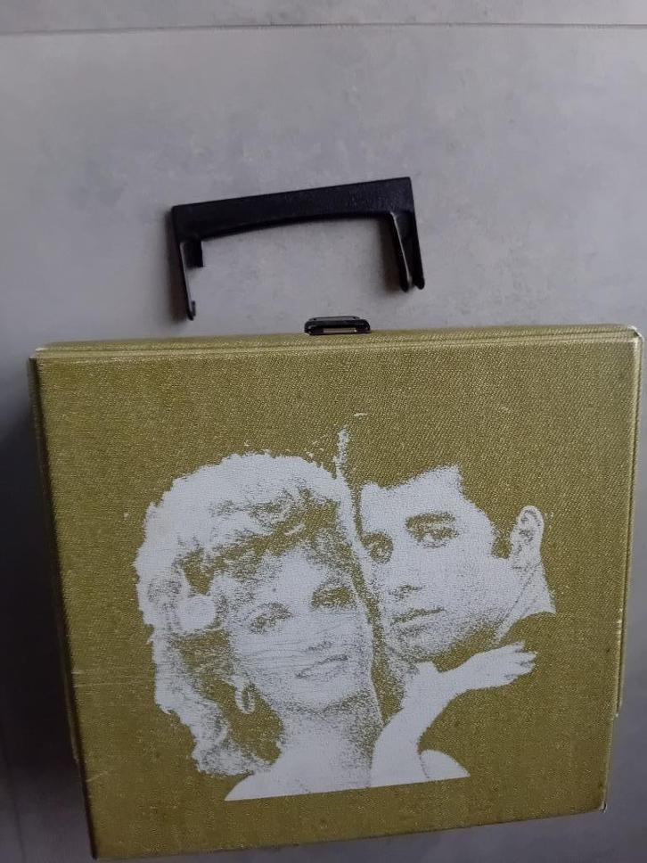 vintage cassette houder, Verzamelen, Retro, Audio en Video, Verzenden