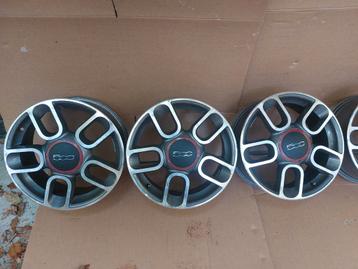 Fiat 500 Velgen 16 Inch beschikbaar voor biedingen