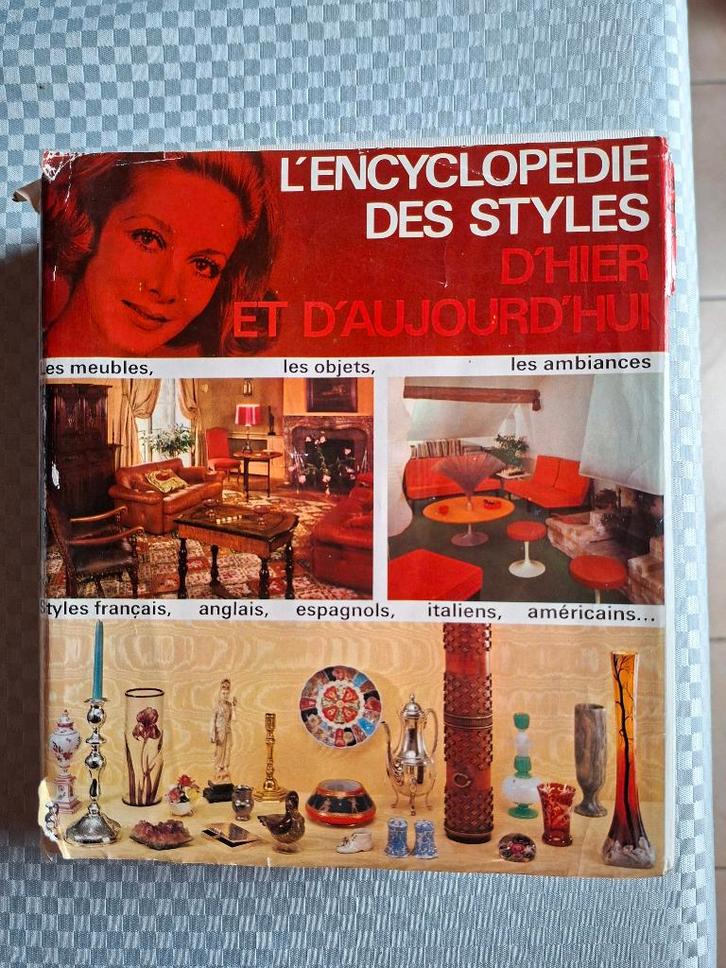 L'encyclopédie des styles d'hier et d'aujourd'hui, Livres, Histoire mondiale, Utilisé, Enlèvement