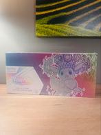 NEUF - Coffret Super Premium Evolutions Prismatiques EV8.5, Ophalen of Verzenden, Nieuw, Overige typen