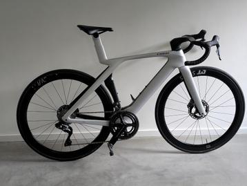 Trek Madone SLR 7 gen 7 2024 maat 24, nieuwstaat beschikbaar voor biedingen