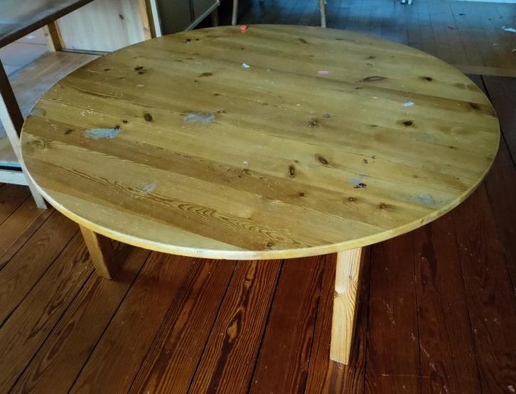 Table basse ronde en bois, Maison & Meubles, Tables | Tables de salon, Pin, Enlèvement